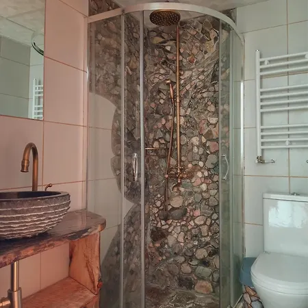 Ferienhaus Lyutovi *