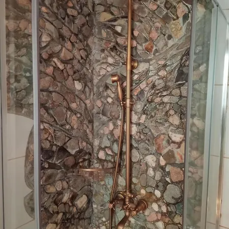 Ferienhaus Lyutovi Kopriwschtiza