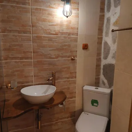 Lyutovi Ferienhaus Kopriwschtiza